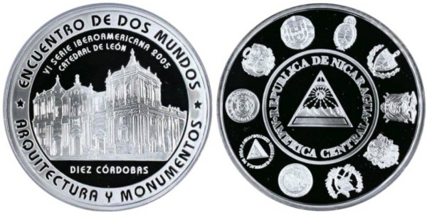 Никарагуа, 10 кордоб 2005 год -  Кафедральный собор Леона